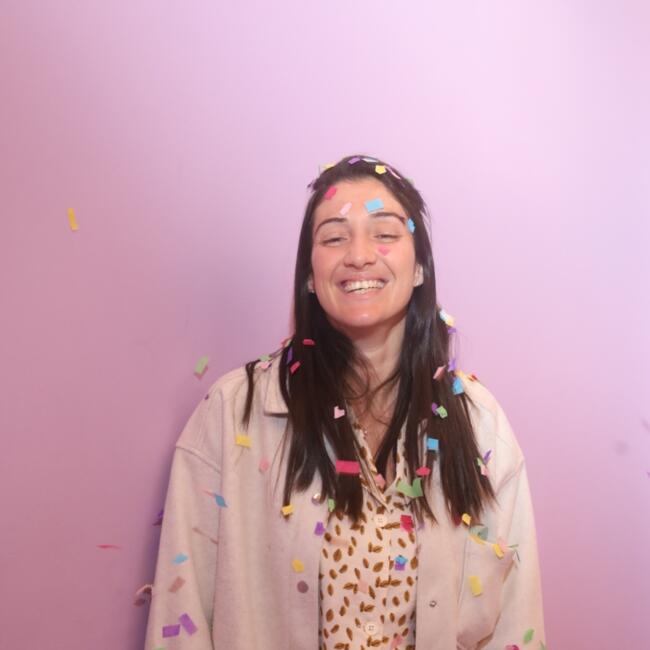 משרת בייביסיטר ב- רמת גן: רותם