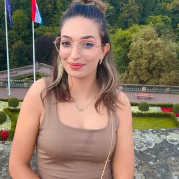 Babysitter in Strassen: Afef