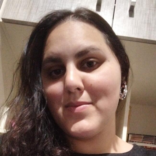 Babysitter in Curitiba: Layra