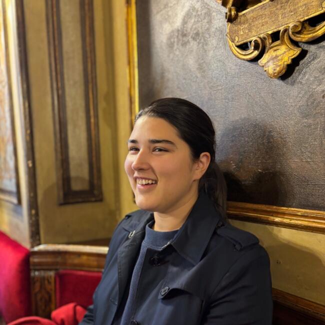 Babysitter in Tours: Andréa