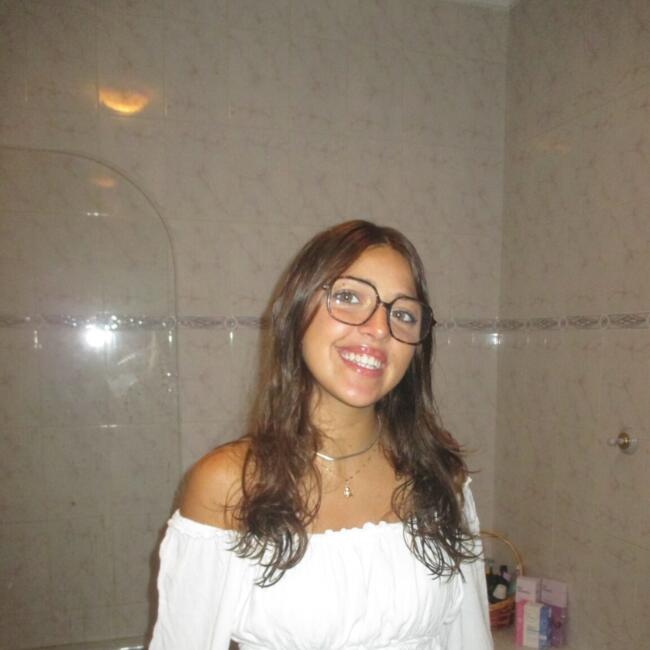 Babysitter em Colares: Sara