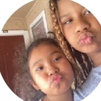 Babysitter in Houston: Addison
