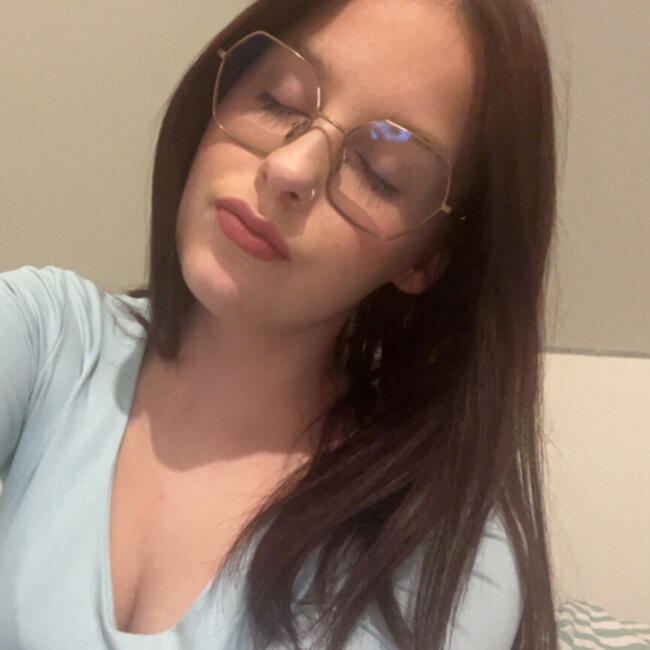 Babysitter in Bégard: Lana