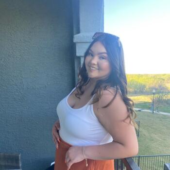 Babysitter in Helotes: Allie