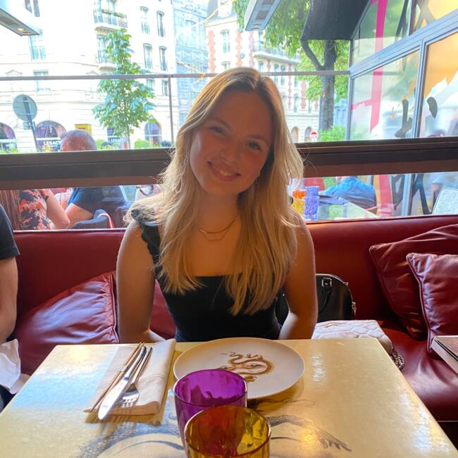 Babysitter in Putte: Olivia