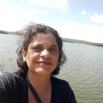 Babá em Votorantim: Izabel