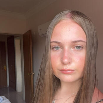 Babysitter στην περιοχή Στόουκ ον Τρεντ: Layla