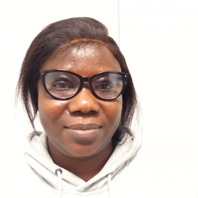 Baby-sitter in Orléans: Adenike