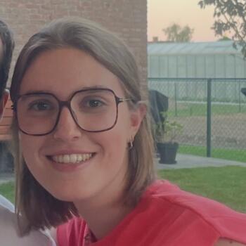 Babysitter Deinze: Anna