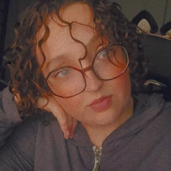 Babysitter in Dommartin-le-Franc: Adeline