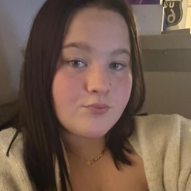 Babysitter in Bruay-la-Buissière: Cloe