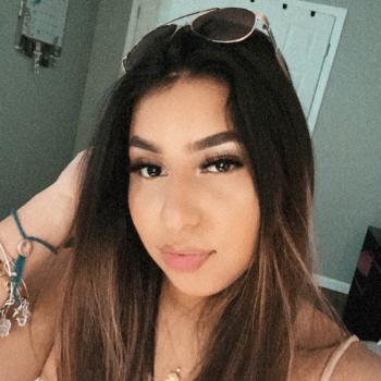 Babysitter in Raleigh: Melany