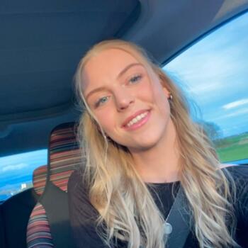Babysitter in Ommen: Maud