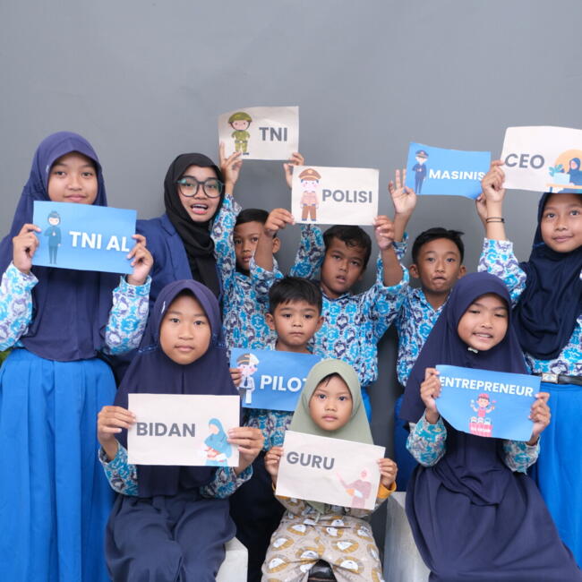 Nanny in Surabaya: Maharani