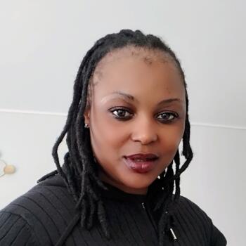 Babysitter in Midrand: Angela