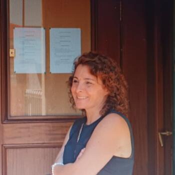 Babysitter Amares: Maria José