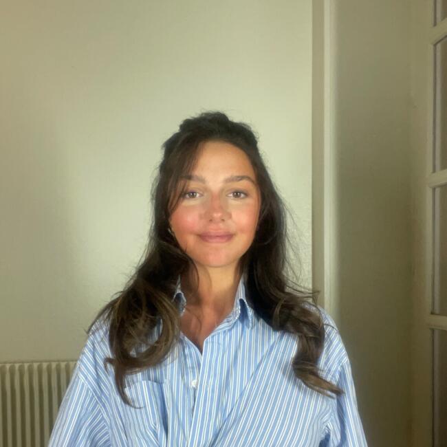 Babysitter in Dijon: Louise