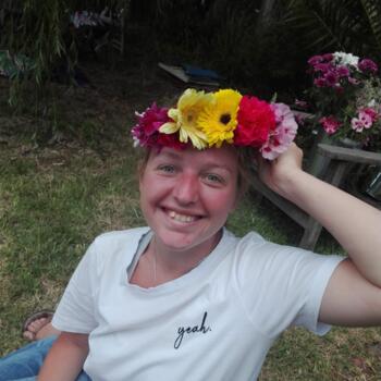 Babysitter in Kenridge: Stacy