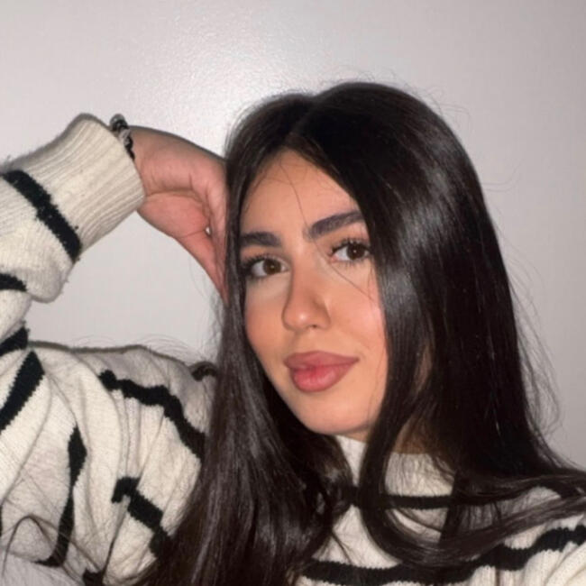 Babysitter in Machelen: Elif