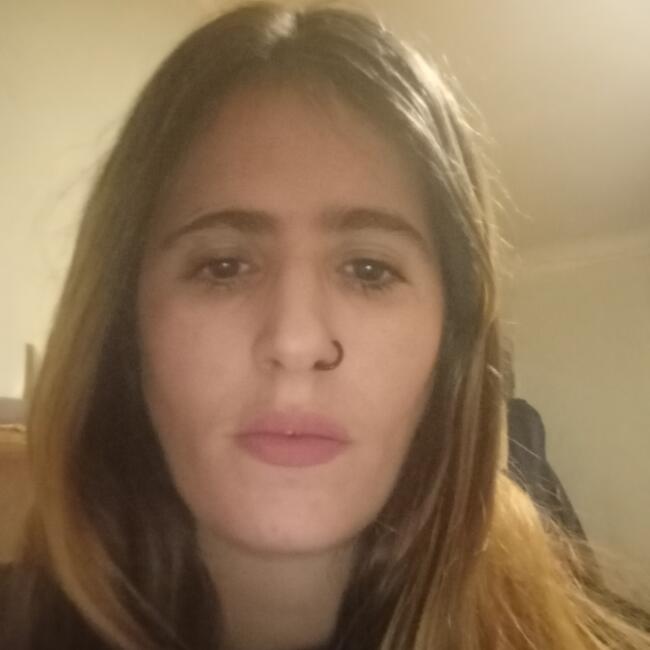 Babysitter in Tauste: Maria