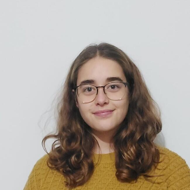 Babysitter in Ílhavo: Maria