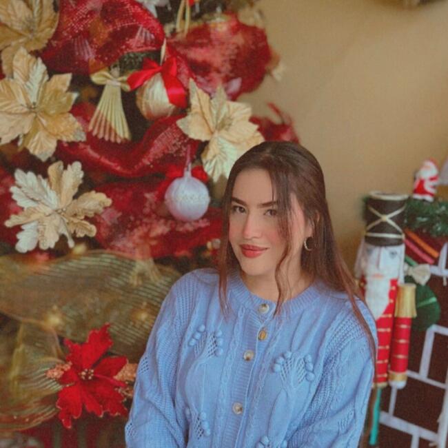 Babysitter in Anaco: Madeleyne