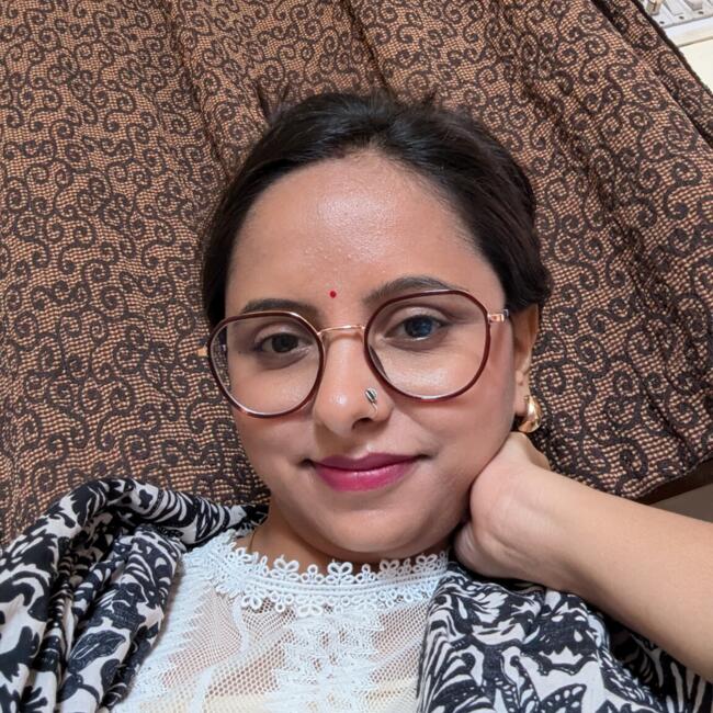 Babysitting job in Indore: Sonali