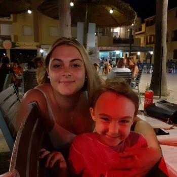 Baby-sitter in Nîmes: Océane