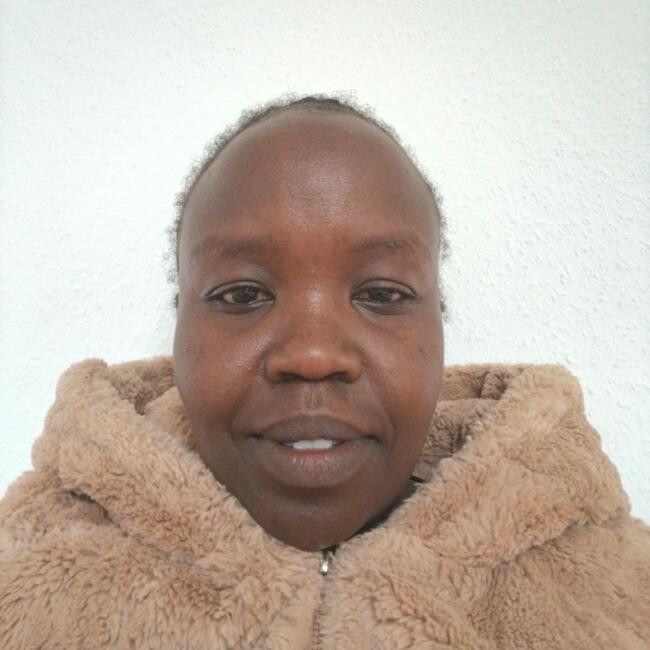 Babysitter in Frechen: BENADINE JEPTOO