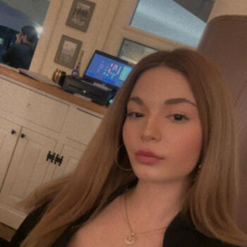 Babysitter in Warsaw: Melike dilara