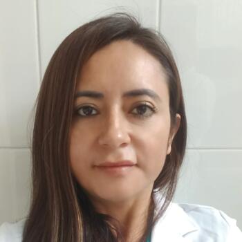 Babysitter Brooklyn: Claudia González