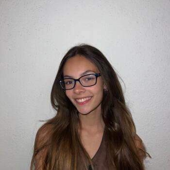 Babysitter in Niterói: Beatriz