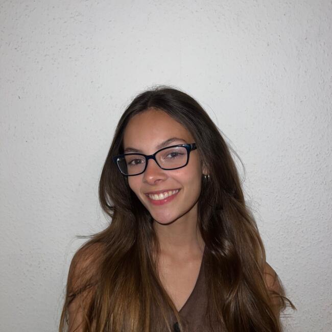 Babysitter in Niterói: Beatriz