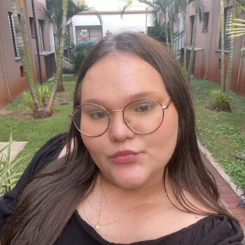 Babysitter in Ribeirão Preto: Yasmim