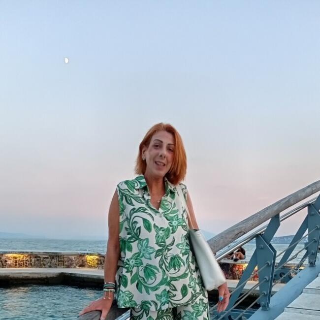 Babysitter in Athens: ΚΑΛΛΙΟΠΗ