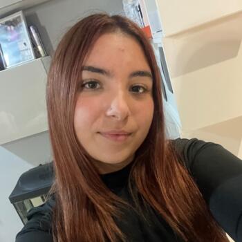 Babysitter a Cutrofiano: Chiara