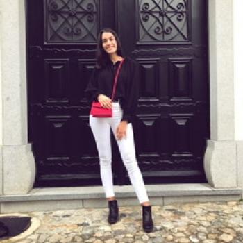 Babysitter em Esposende: Joana