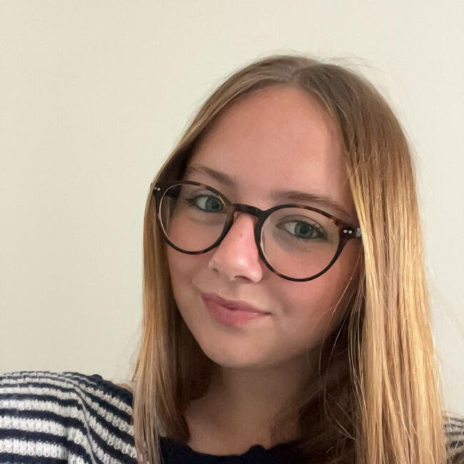 Babysitter in Newcastle: Caleigh