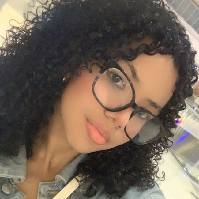 Babysitter in Panama City: Andrea