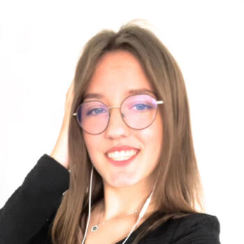Babysitter in Bailleul: Eva
