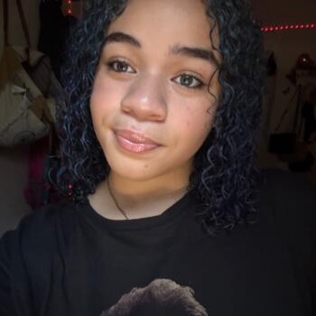 Babysitter in The Bronx: Daelene