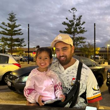 Childminder job in Rockingham: babysitting job Res