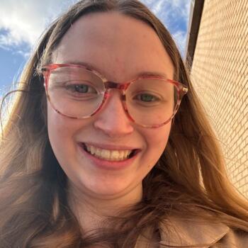 Babysitter in Helensburgh: Lily