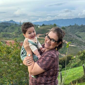 Babysitting job in Bello: babysitting job Sandra Patricia