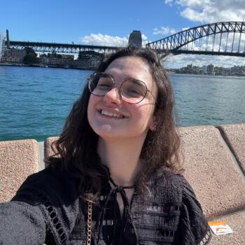 Babysitter in Melbourne: Auriane