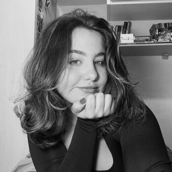 Babysitter in Macaé: Monique