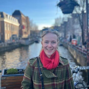 Babysitter in Budapest: Eszter