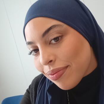 Babysitter Lyon: Youmna