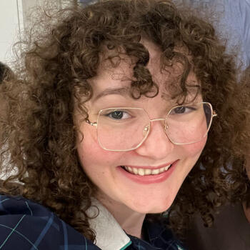 Babysitter in Sunshine Coast: Isabella