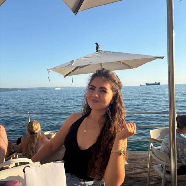 Babysitter in Trieste: Gashi